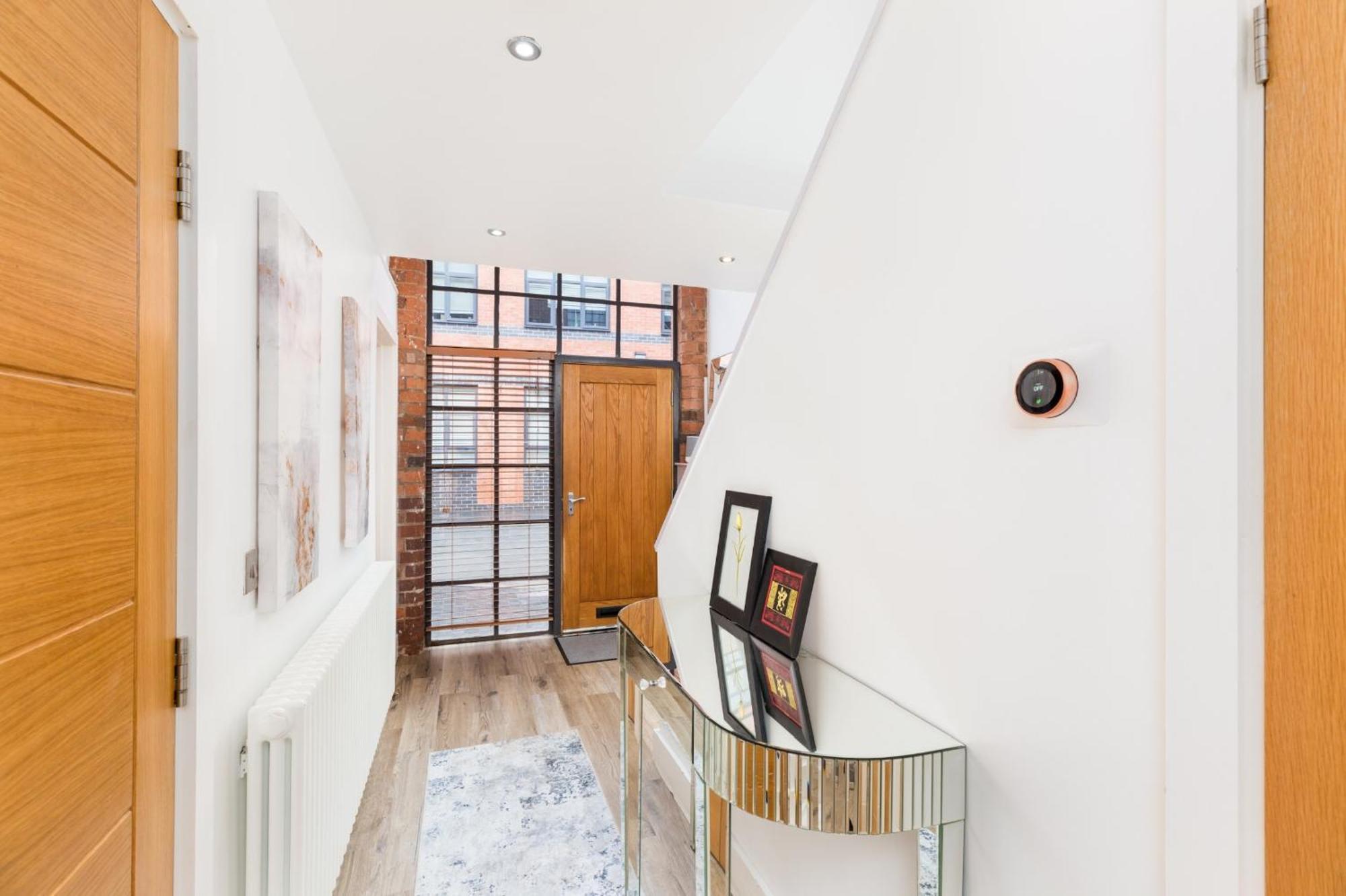 High End Luxury Townhouse In Jq, 4 Bedrooms, Flat Screen Tv In All Rooms, Free Parking, Near Birmingham City Centre Deposit Required Ngoại thất bức ảnh