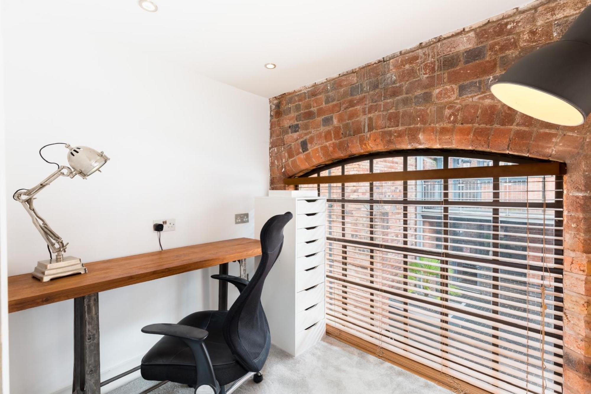 High End Luxury Townhouse In Jq, 4 Bedrooms, Flat Screen Tv In All Rooms, Free Parking, Near Birmingham City Centre Deposit Required Ngoại thất bức ảnh