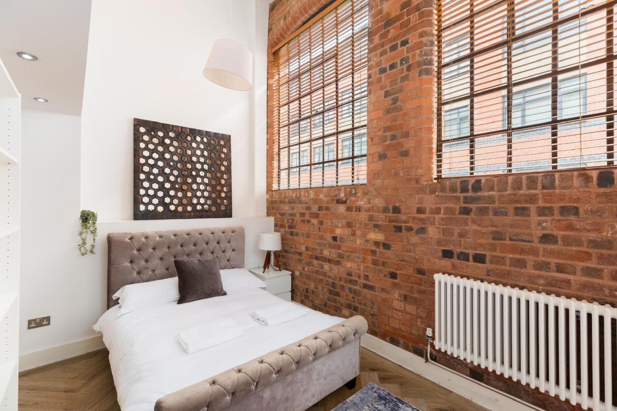 High End Luxury Townhouse In Jq, 4 Bedrooms, Flat Screen Tv In All Rooms, Free Parking, Near Birmingham City Centre Deposit Required Ngoại thất bức ảnh