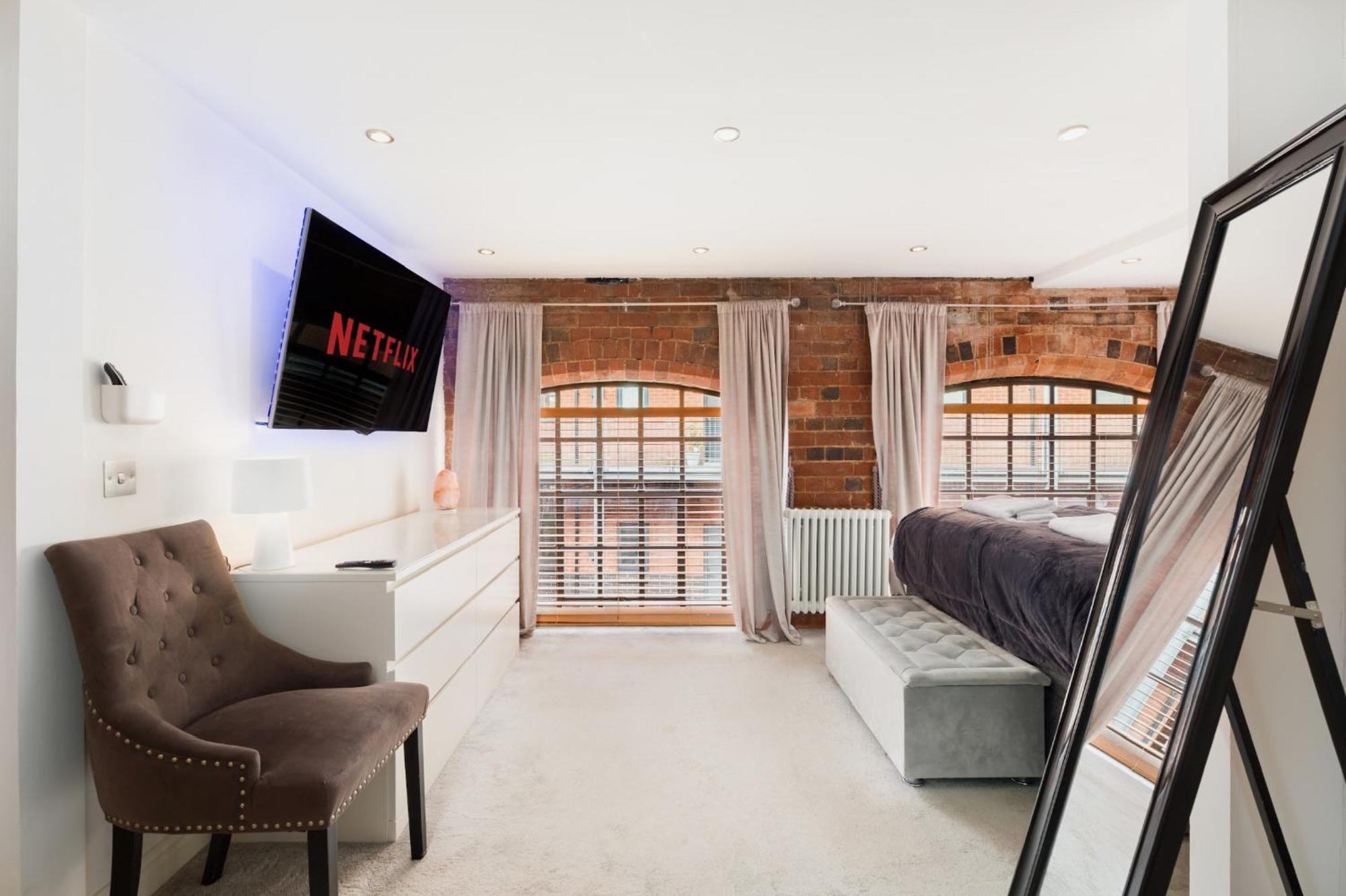 High End Luxury Townhouse In Jq, 4 Bedrooms, Flat Screen Tv In All Rooms, Free Parking, Near Birmingham City Centre Deposit Required Ngoại thất bức ảnh